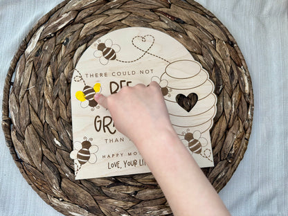 DIY Bee Fingerprint Sign
